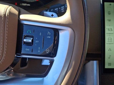 2025 Land Rover Range Rover P400 SE