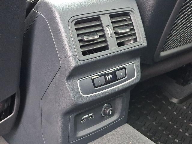 2025 Audi SQ5 Premium Plus TFSI quattro Tiptronic