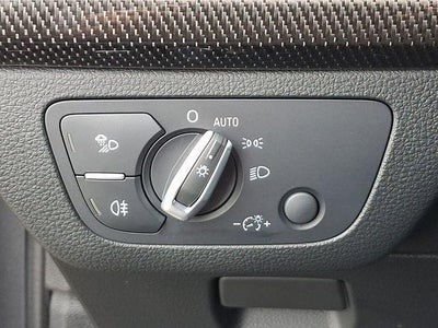 2025 Audi SQ5 Premium Plus TFSI quattro Tiptronic