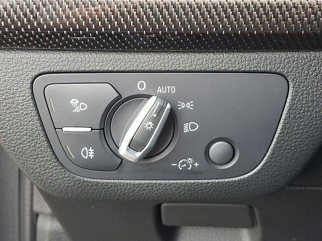 2025 Audi SQ5 Premium Plus TFSI quattro Tiptronic