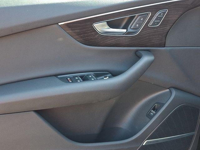 2022 Audi Q7 Premium Plus 45 TFSI quattro Tiptronic