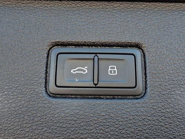 2022 Audi Q7 Premium Plus 45 TFSI quattro Tiptronic