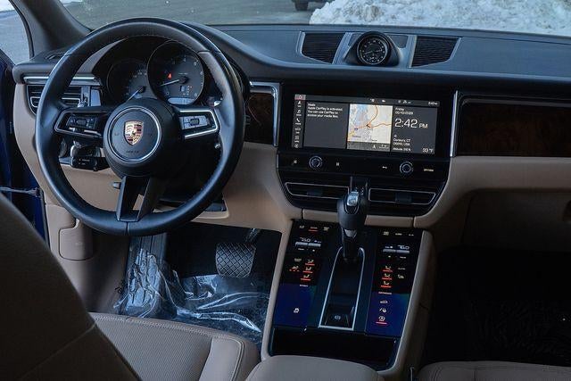 2022 Porsche Macan Base