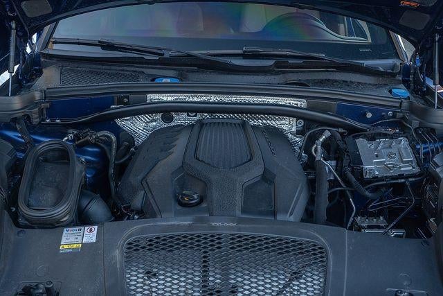 2022 Porsche Macan Base