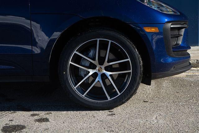 2022 Porsche Macan Base