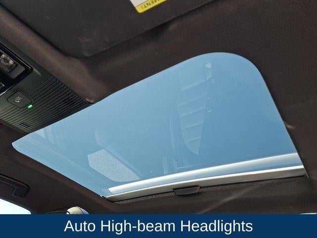 2024 Volkswagen Golf R Base