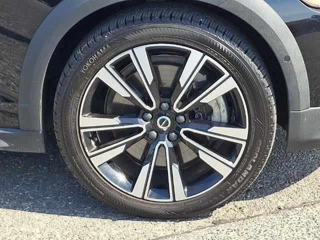 2022 Volvo V60 Cross Country Base