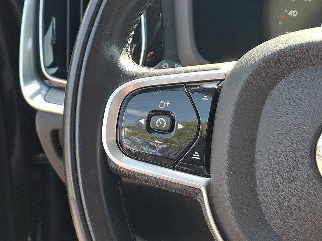 2022 Volvo V60 Cross Country Base